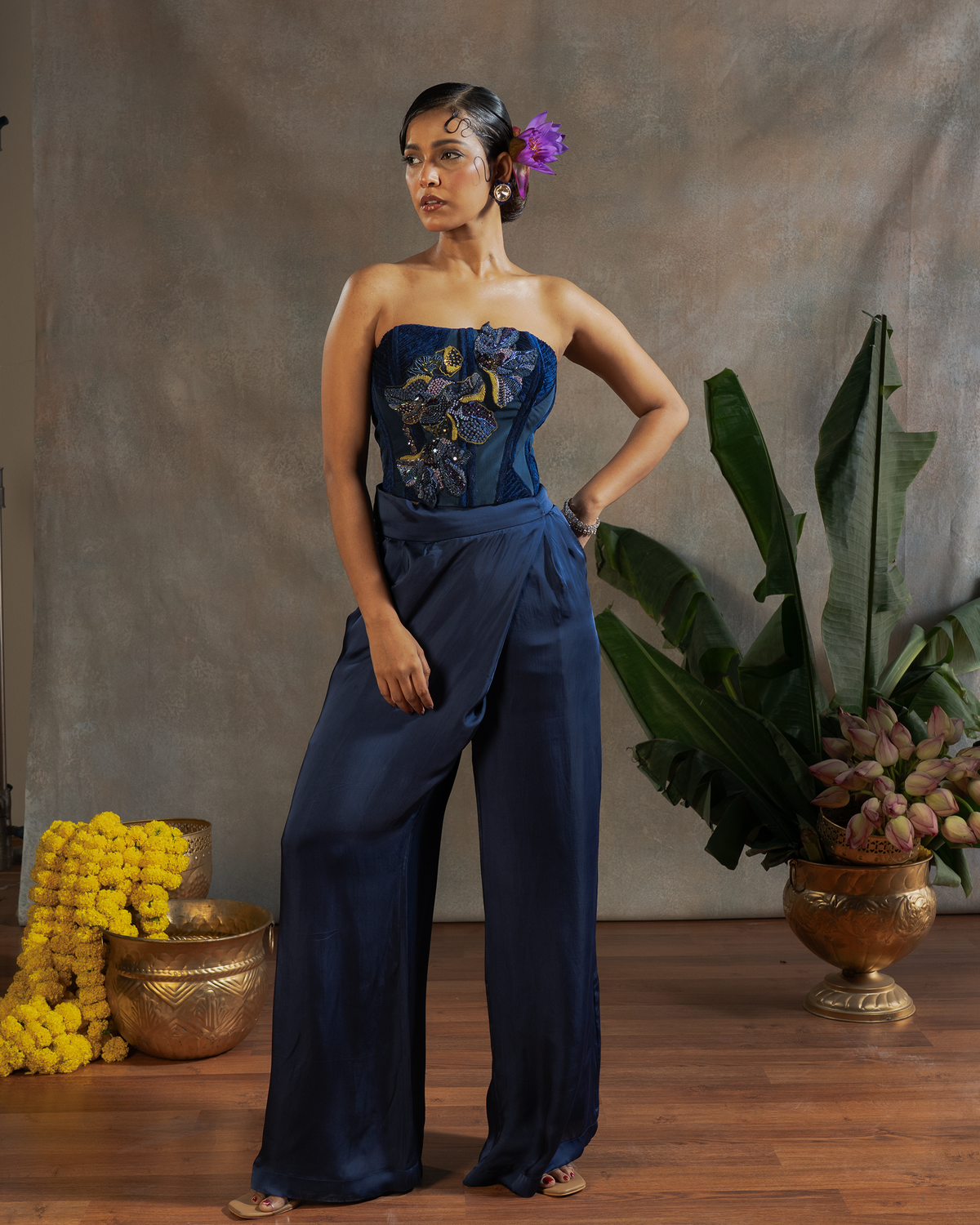 MIDNIGHT BLOOM CORSET