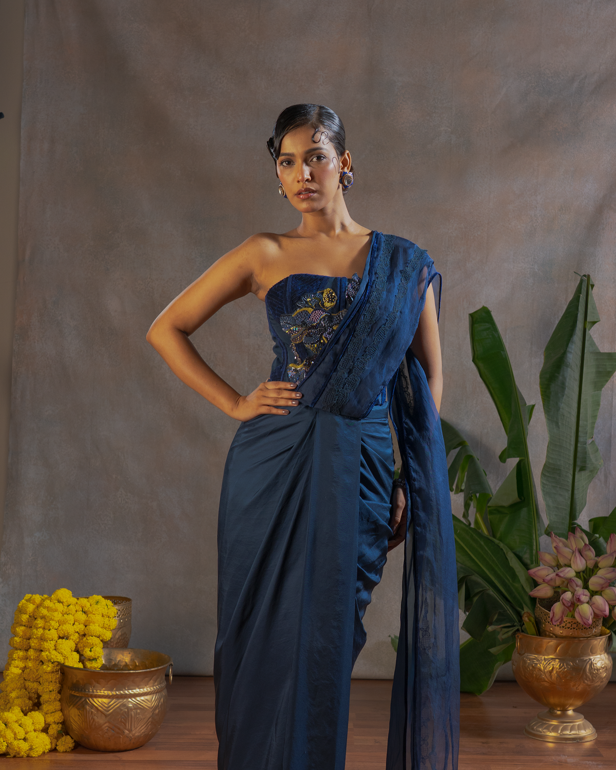 MIDNIGHT FLOWY PRE-DRAPED SAREE