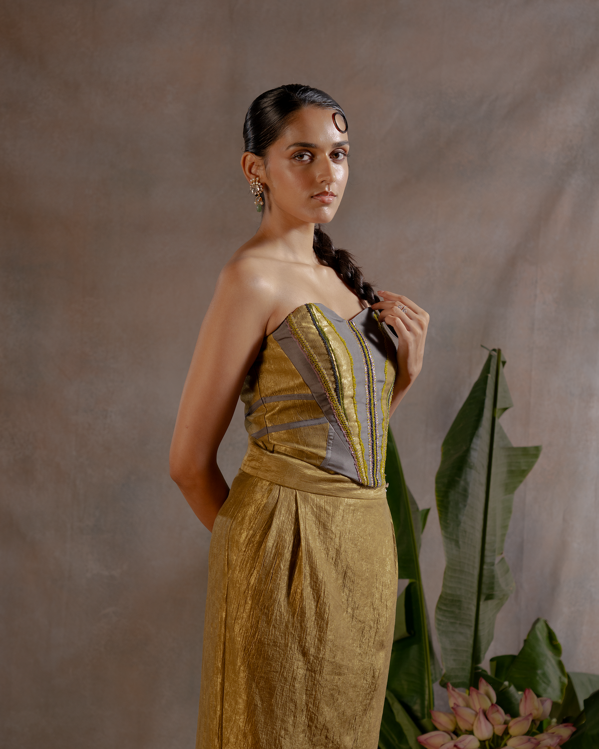 GOLDEN SHINE CORSET