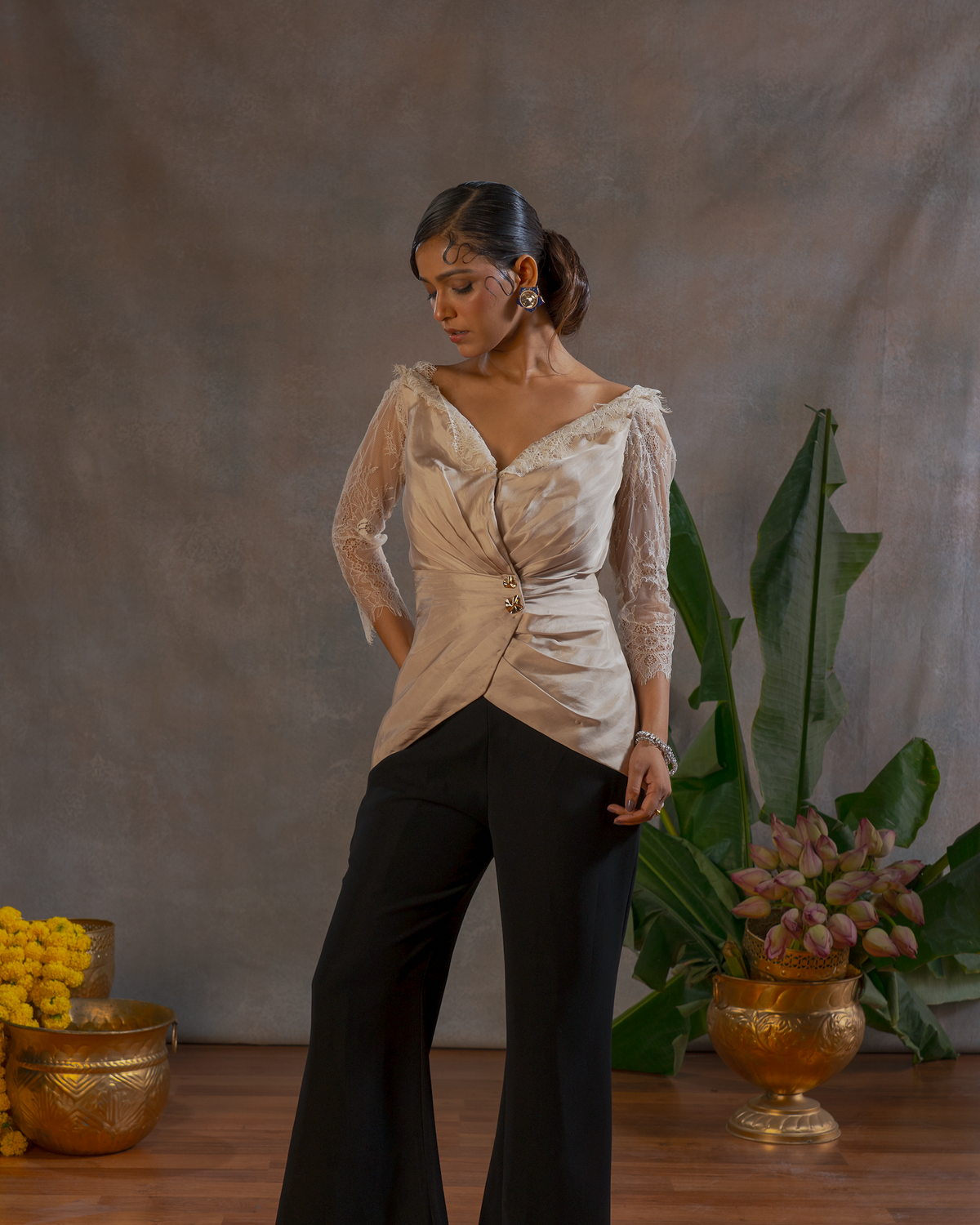 PEARL ELEGANCE TOP