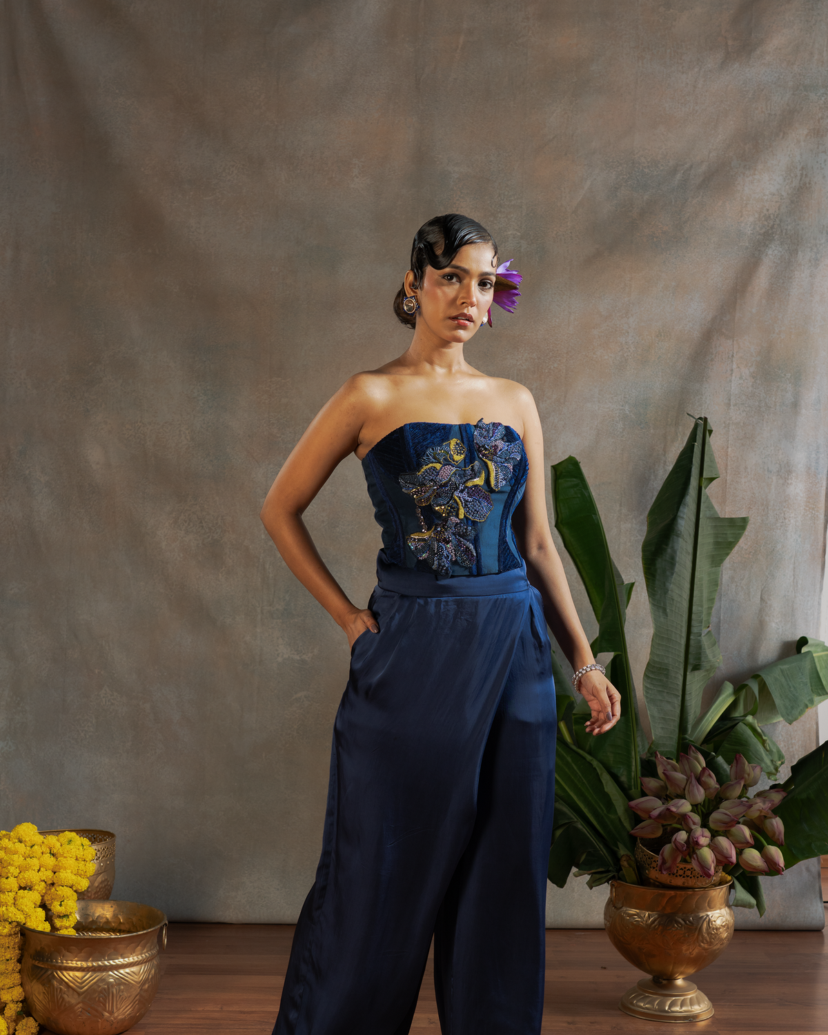 MIDNIGHT BLOOM CORSET